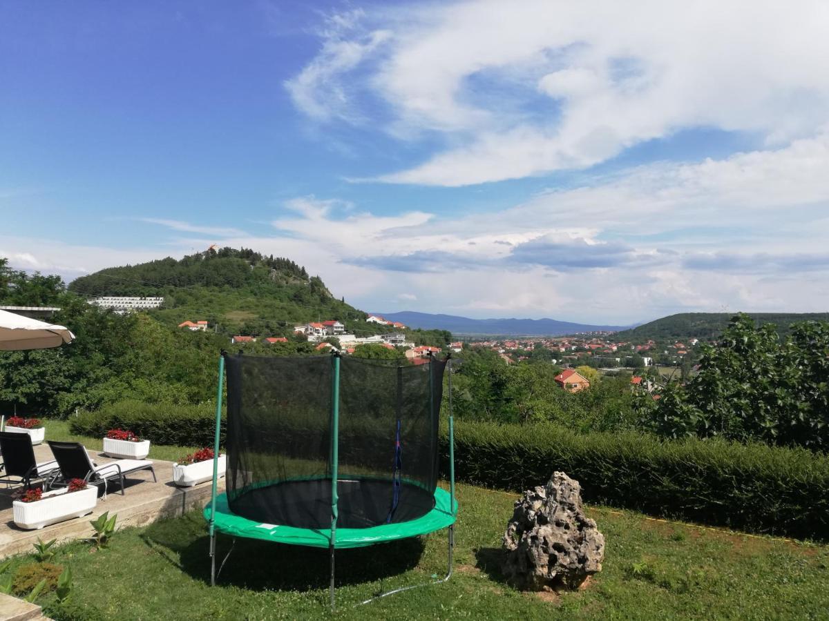 Apartment Boba Sinj Exteriér fotografie